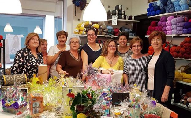 Huéscar acoge el primer encuentro de bolillos de mujeres y hombres