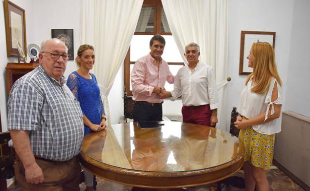 Francisco Manzanero, nuevo presidente de la Asociación Española Contra el Cáncer en Baza