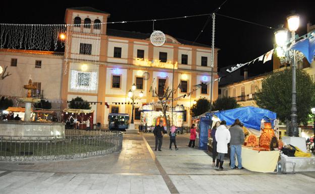 El Mercado de Navidad llega a la Plaza Mayor de Baza este fin de semana