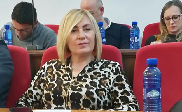 María Teresa Navarro deja de ser concejala de Ciudadanos en Baza y pasa a ser no adscrita