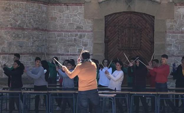 Musiqueando en el colegio de Puebla de don Fadrique