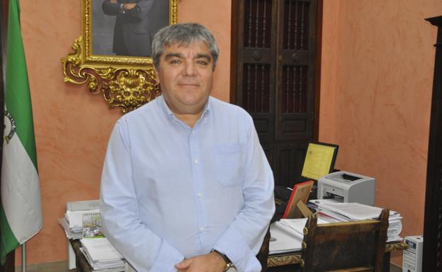 PP y Ciudadanos exigen la dimisión del portavoz del PSOE en el Ayuntamiento de Huéscar por un comentario homófobo