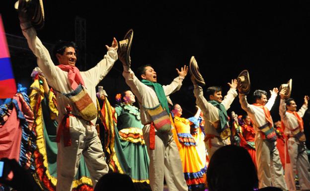 Grupos de Rusia, México, Cáceres, Murcia y Baza en el FIF 2019