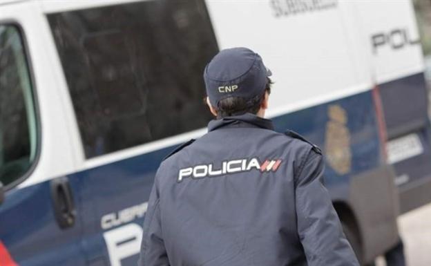 Asaltan una casa de Baza con los habitantes dentro para robarles y agreden brutalmente al propietario