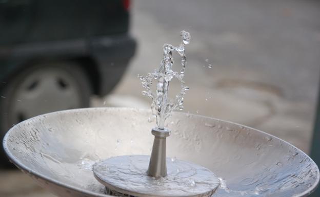 Los análisis certifican que toda el agua de Baza es potable y se puede beber