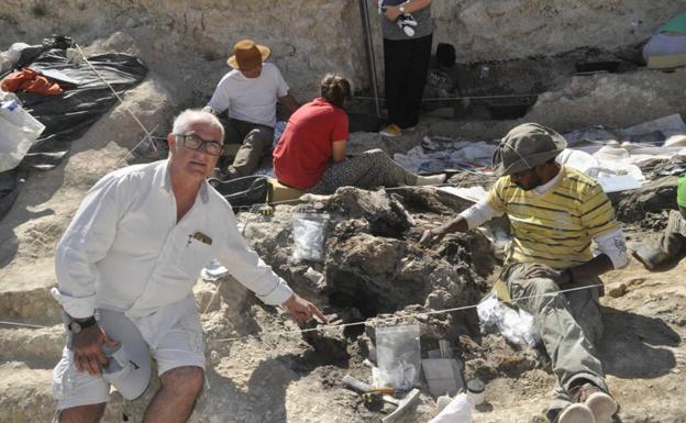 Quinta campaña de excavaciones en el yacimiento Baza 1