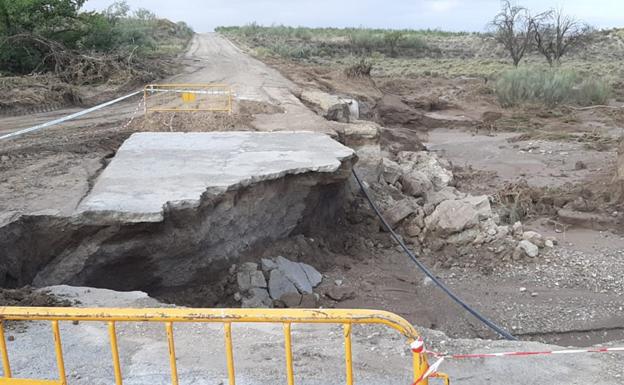 Baza pide a la Junta la restauración de 70 kilómetros caminos rurales