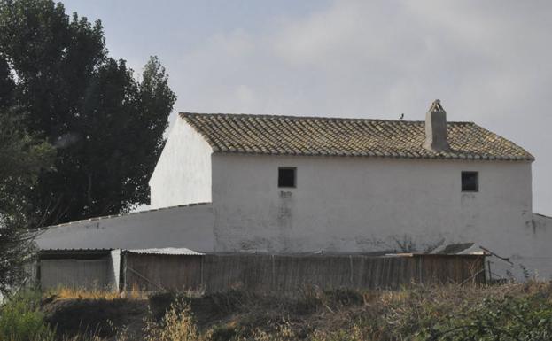 Los agricultores presentan 650 firmas contra los robos en el Campo de Baza