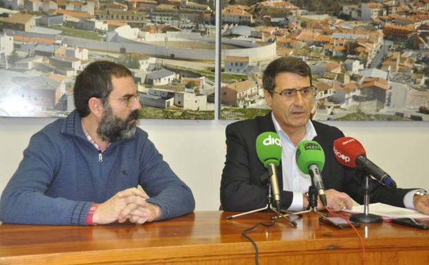 El alcalde de Baza considera una barbaridad la decisión de la Junta de cerrar su oficina liquidadora
