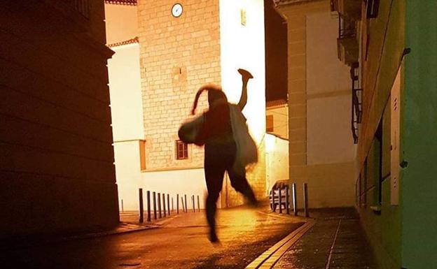 El 'Martinico' recorre hoy las calles de Benamaurel atrayendo la ilusión de los niños