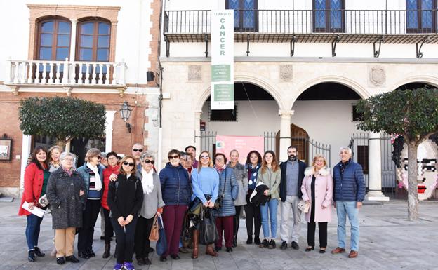 La Junta Local de la AECC en Baza conmemoró el Día Internacional contra el Cáncer