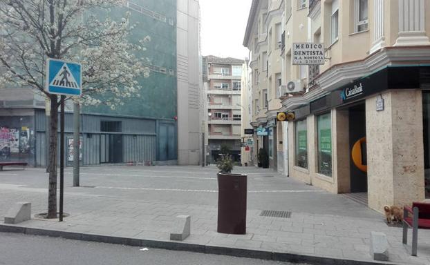 Policía Local y Nacional patrullan la ciudad para hacer cumplir el decreto de alarma
