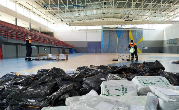 Concluye el reparto de libros a 950 escolares de infantil y primaria de Baza