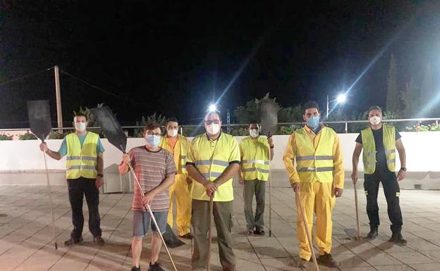 Los bomberos de Baza intervienen en la extinción de tres incendios en Baza, Freila, Zújar y Benamaurel
