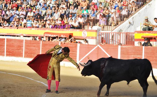 Sigue la polémica por la celebración de la corrida de toros de Baza a la espera de la decisión de Gobernación