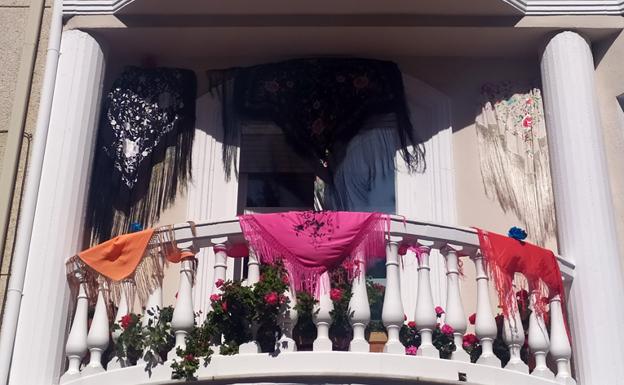 Convocado un concurso de balcones engalanados con motivo de la no feria de Baza