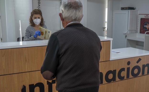 Nuevas modificaciones de la Junta obligan a cerrar la biblioteca