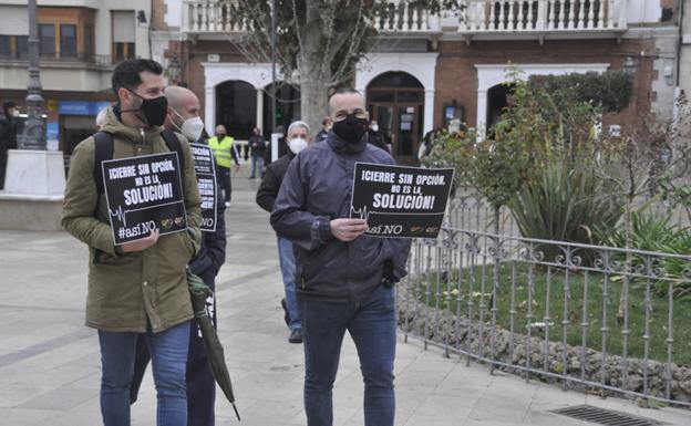 El comercio de Baza convoca una manifestación por el cierre y la falta de ayudas