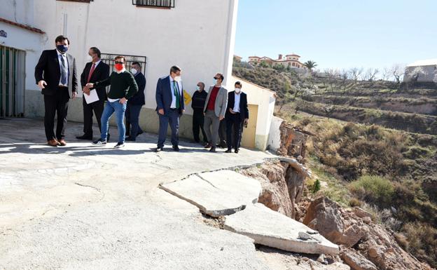 Diputación intervendrá de urgencia por derrumbes en Freila y Cuevas del Campo