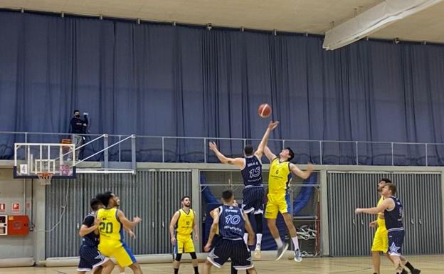 El Multiópticas Baza sufre la segunda derrota de la temporada pero se mantiene líder