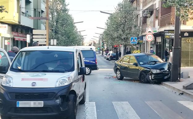 Un accidente sin víctimas en Baza
