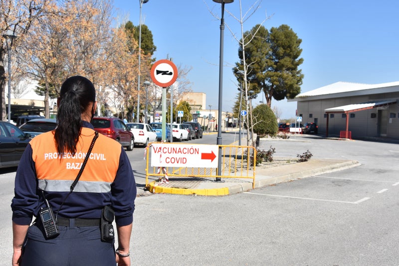 Protección Civil colabora en las jornadas de vacunación del Hospital de Baza