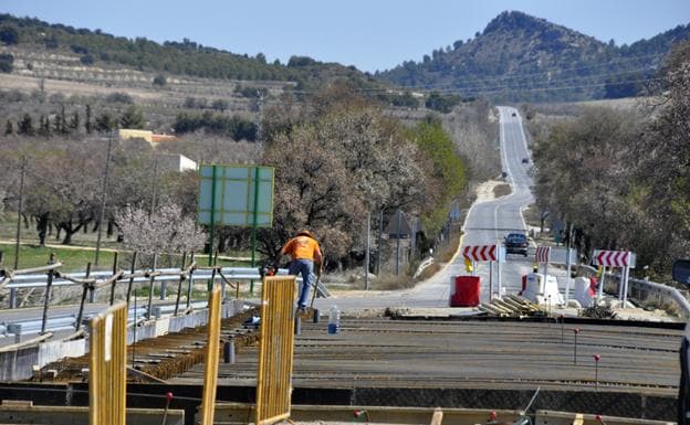 El puente de la Puerta de Caravaca, en Puebla, estará terminado antes del verano
