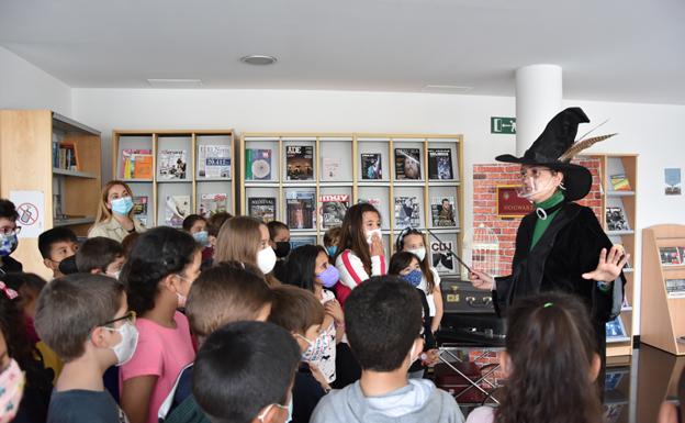 La Biblioteca Municipal José Becerril acoge los 'Paseos literarios'