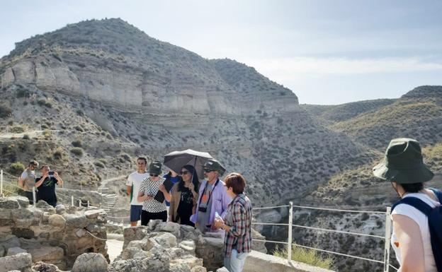 Galera cierra sus dos principales enclaves arqueológicos «por falta de subvención de la Junta»