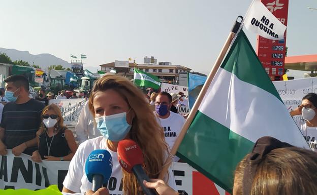 Manifestación contra la planta fotovoltaica Ququima