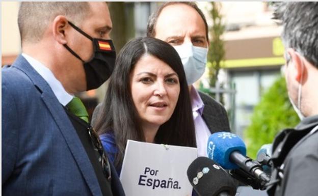 Olona avisa con denunciar a la Junta por prevaricación tras la suspensión de los 'enanitos toreros' en Baza