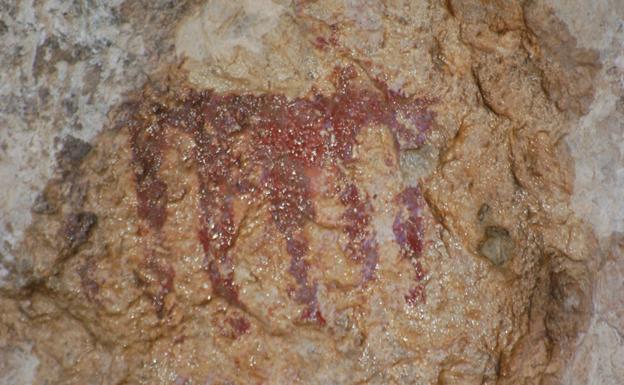 Huéscar mejora el entorno de las pinturas rupestres de la Piedra del Letrero