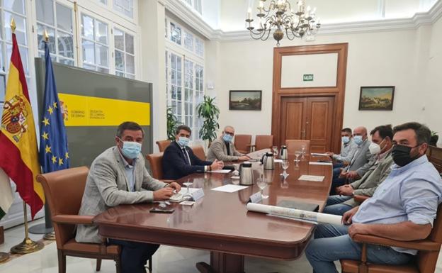 Gobierno y regantes de la comarca de Baza coordinan actuaciones para mejorar los regadíos