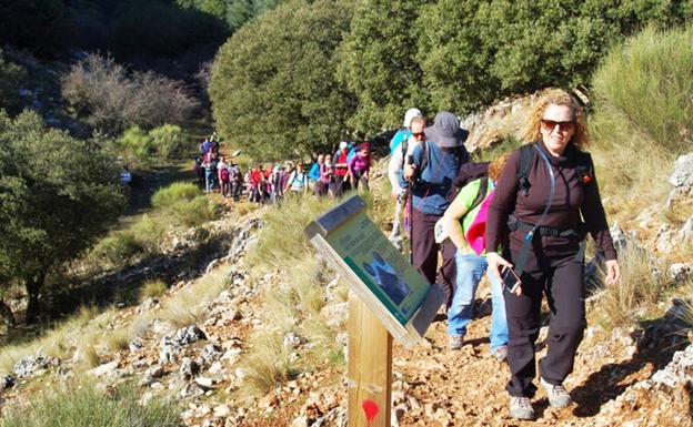 650 personas podrán disfrutar de las 13 rutas del programa de senderismo del Ayuntamiento de Baza