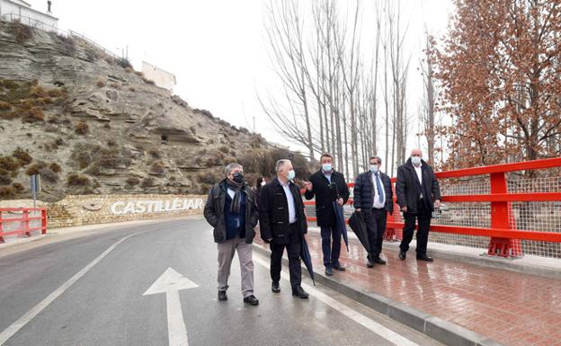 Diputación invierte más de 370.000 euros en la ampliación del puente sobre el río Guardal en Castilléjar