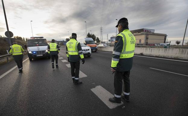 Investigado por expoliar 24 sillares de un puente protegido en Huéscar