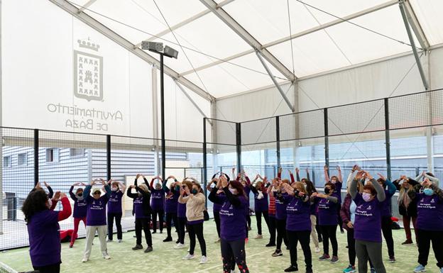 Altifem moviliza a un centenar de mujeres en la Jornada 'Mujer y Deporte'