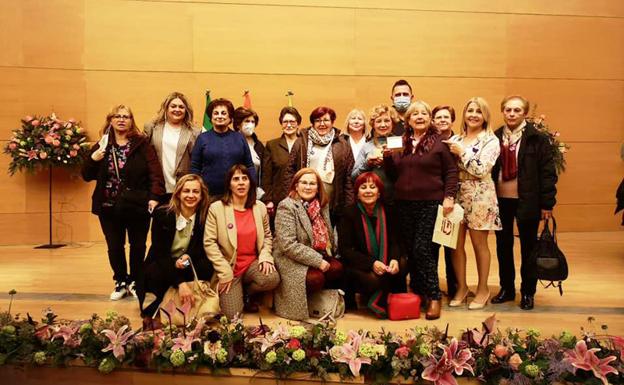 La Asociación de Mujeres «Avenmoriel» de Benamaurel premio Igualdad 2022
