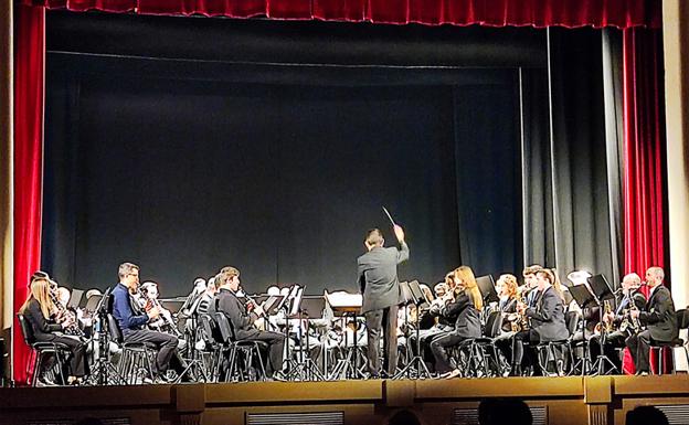 Excelente concierto de marchas procesionales de la Banda Municipal de Baza