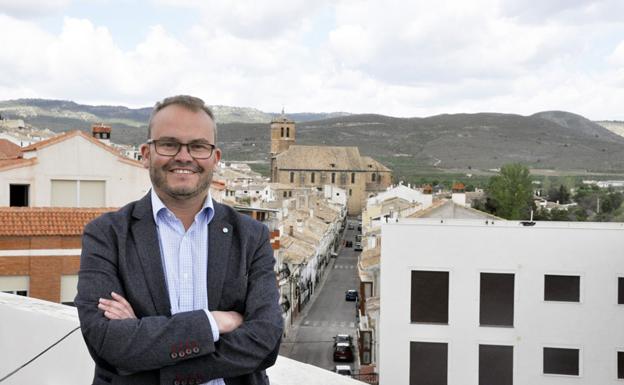 El alcalde de Puebla de Don Fadrique, Mariano García dimite tras ser elegido parlamentario andaluz