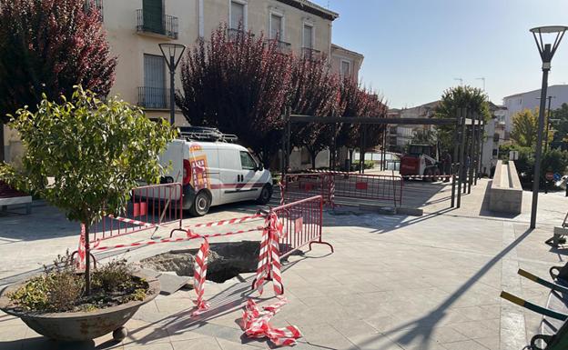 La zona centro de Baza sin agua por una grave avería en la red