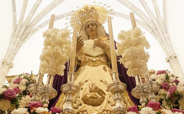 Las Cofradías de Santiago y La Esperanza realizan sus respectivos rosarios vespertinos