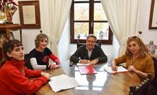 El Ayuntamiento renueva el convenio de colaboración con Cáritas Baza