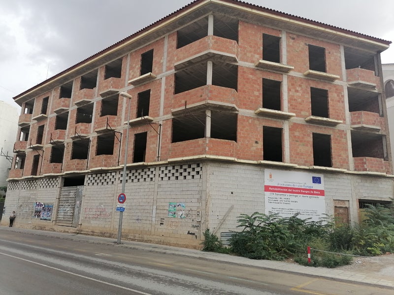 Vox considera nefasto que el ayuntamiento compre un edificio en estructura para derribarlo