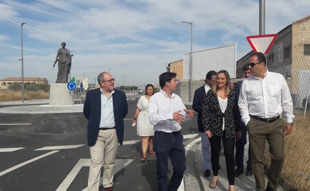Finalizan las obras de construcción de la glorieta de Churriana de la Vega