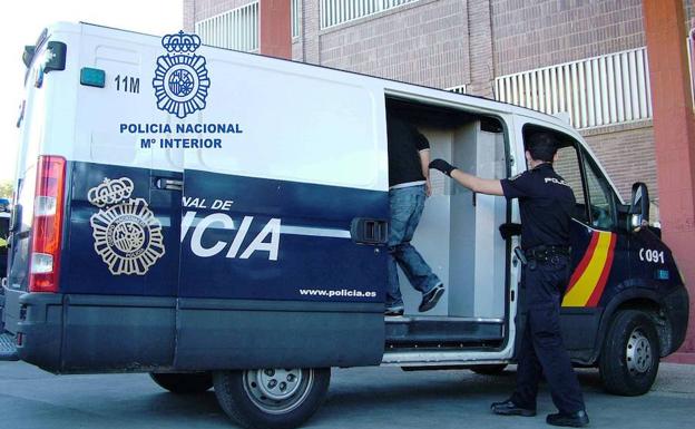 Cazan a un clan criminal tras extorsionar a un banquero de El Ejido