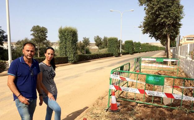 El PSOE denuncia cortes de agua durante tres días en la zona de Ejido Beach