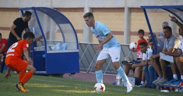 A plantar cara en campo del mayor 'gallito'