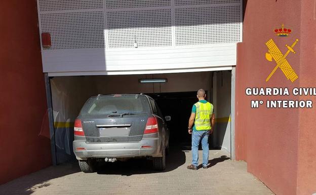 Detenido por robar en coches en varios aparcamientos de residenciales de Almerimar