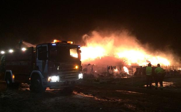 La Junta abre expediente por el incendio de la planta de residuos vegetales de El Ejido